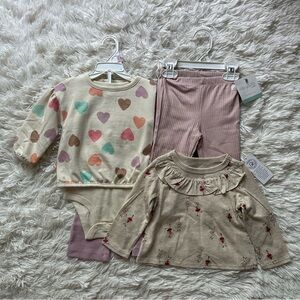 Carter's Outfit Bundle New With Tags Size 9 Months